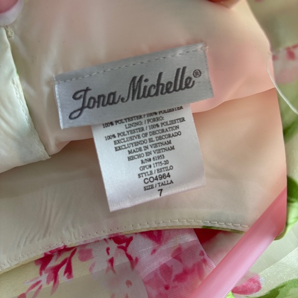 Jona Michelle Yellow Floral Dress 7 - Picture 10 of 12